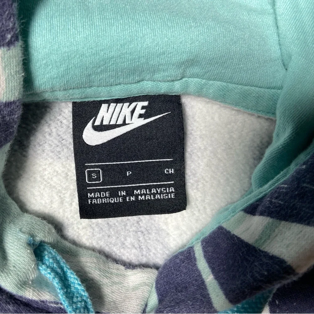 Blue/multicolored Nike hoodie (Small) - Picture 3 of 3